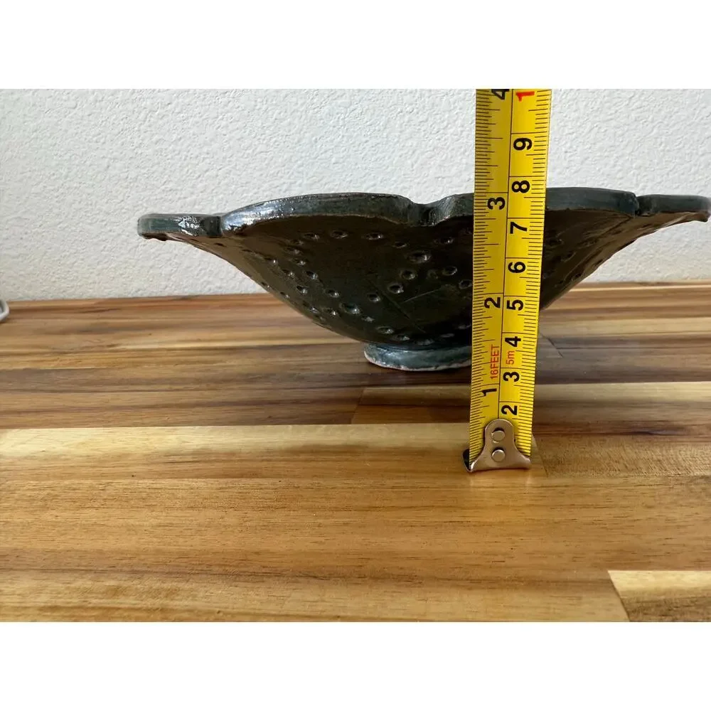 Decorative Clay‎ Bowl Botanical Shape Perforated Green